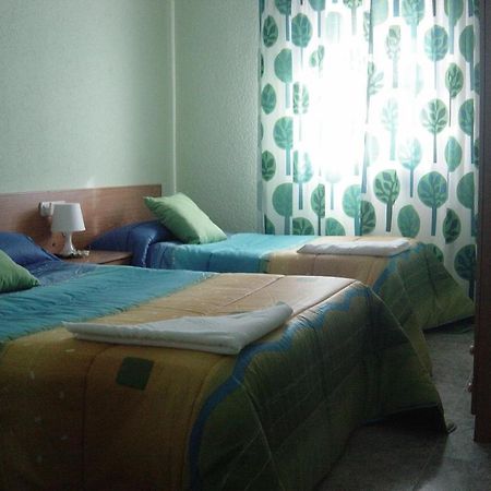 Hostal Emilio Barajas Madrid Dış mekan fotoğraf