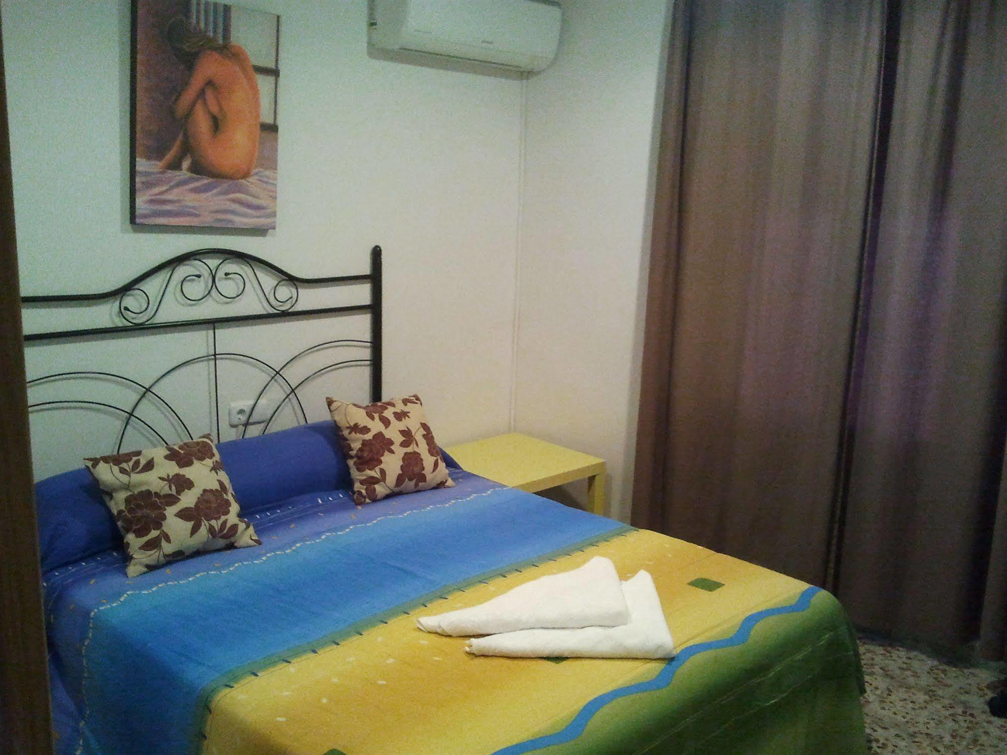 Hostal Emilio Barajas Madrid Dış mekan fotoğraf